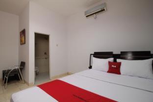 Reddoorz @ Pangeran Antasari 2 Hotel Cilandak  Phòng bức ảnh