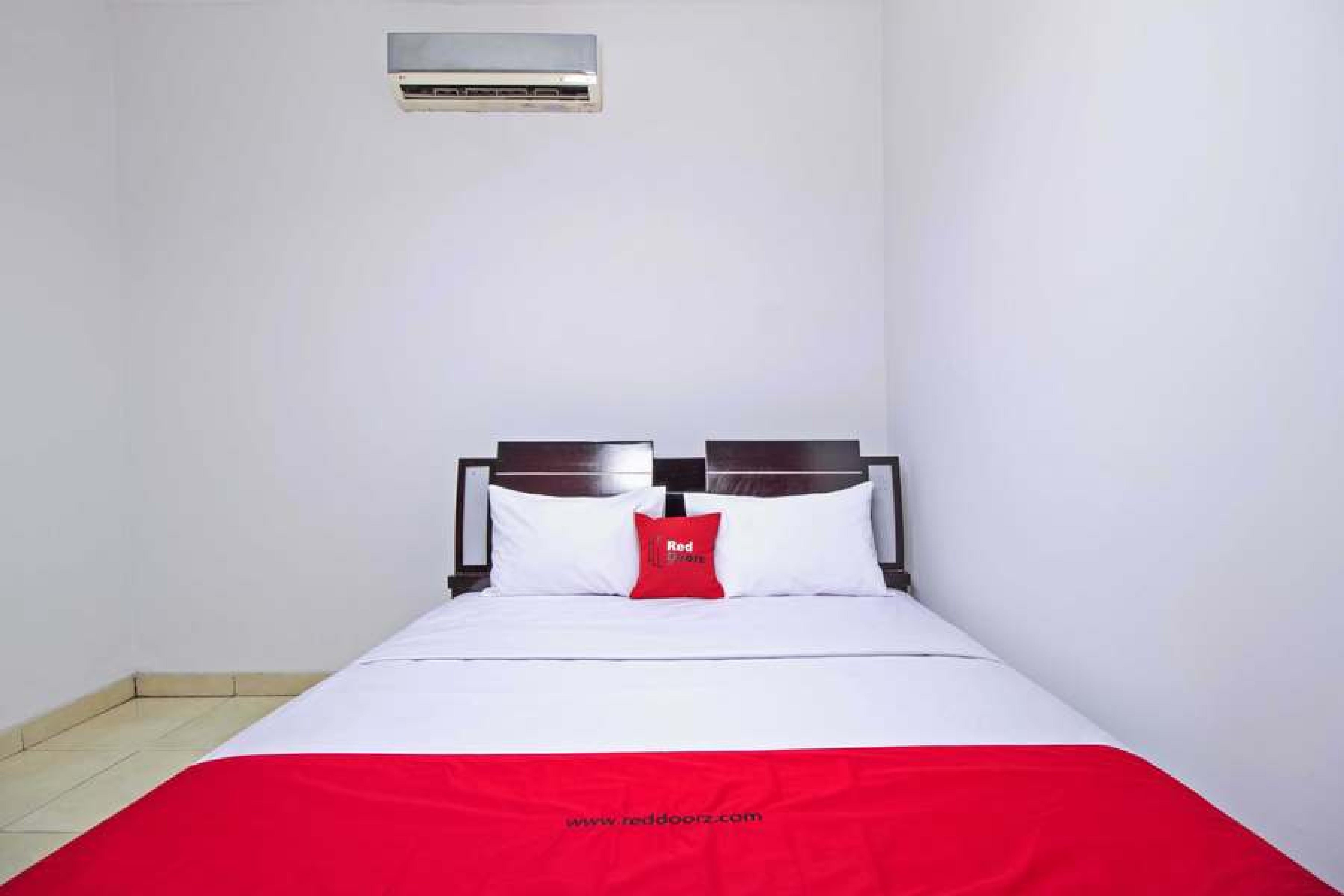 Reddoorz @ Pangeran Antasari 2 Hotel Cilandak  Ngoại thất bức ảnh