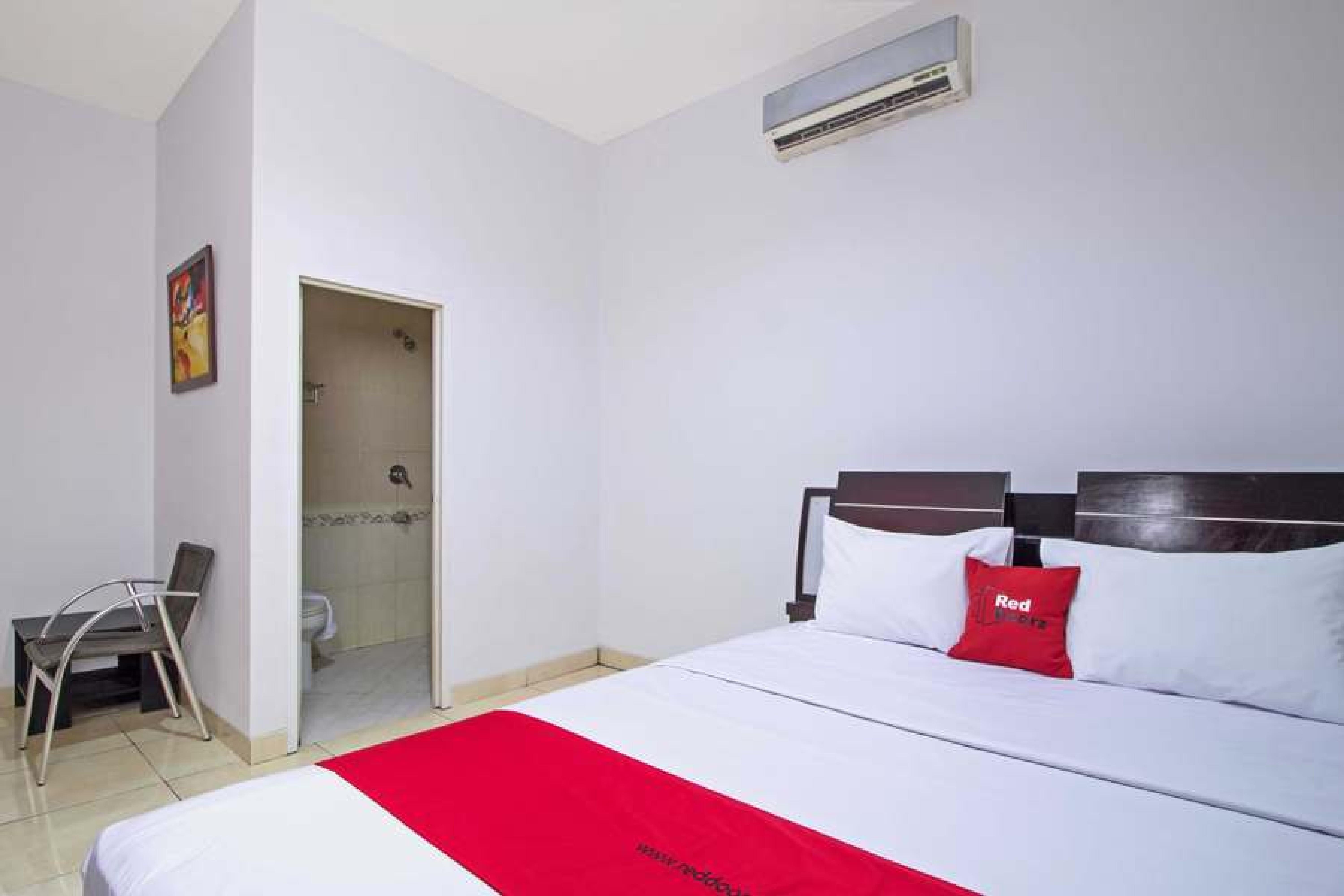 Reddoorz @ Pangeran Antasari 2 Hotel Cilandak  Ngoại thất bức ảnh