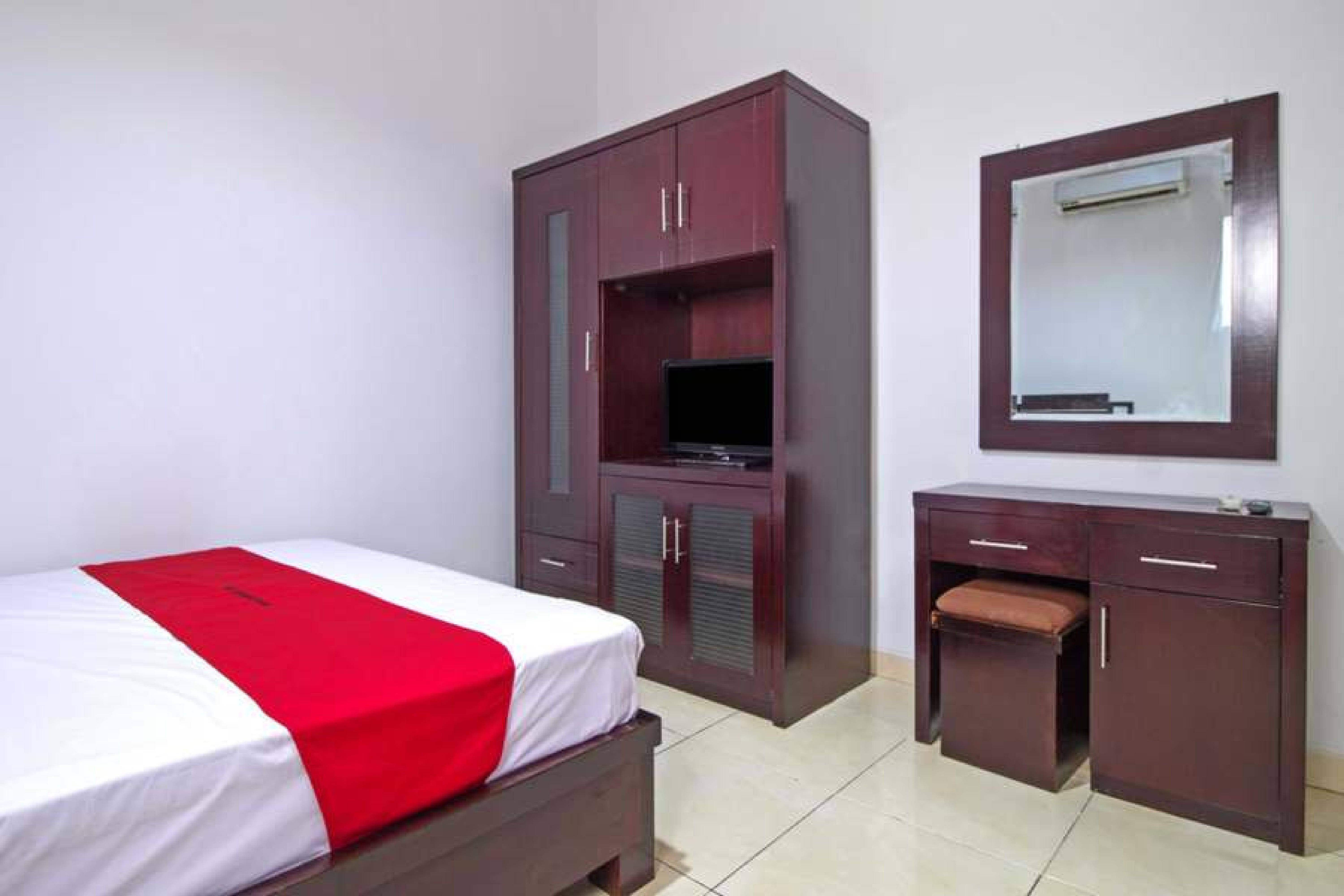 Reddoorz @ Pangeran Antasari 2 Hotel Cilandak  Ngoại thất bức ảnh
