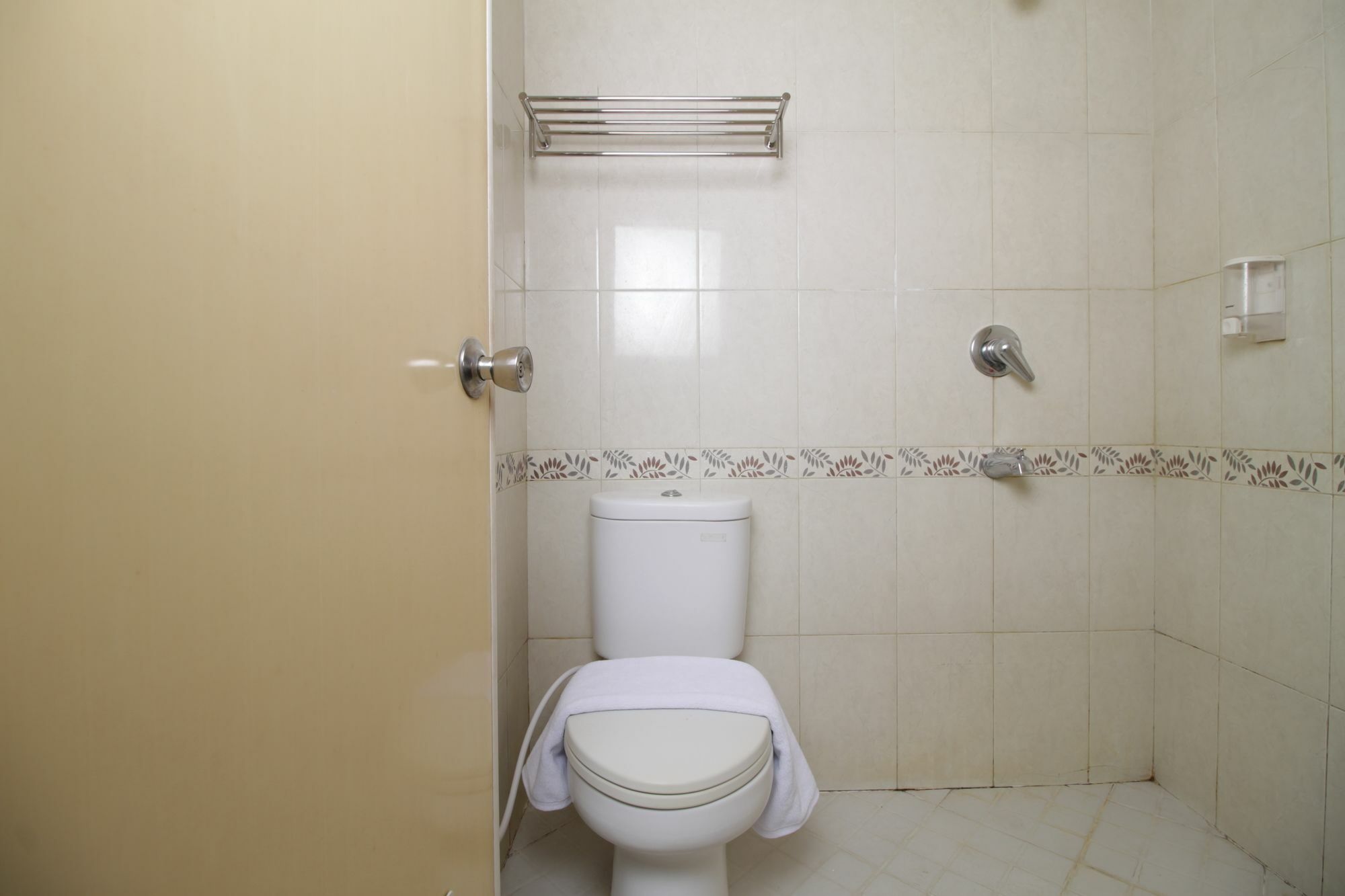 Reddoorz @ Pangeran Antasari 2 Hotel Cilandak  Ngoại thất bức ảnh