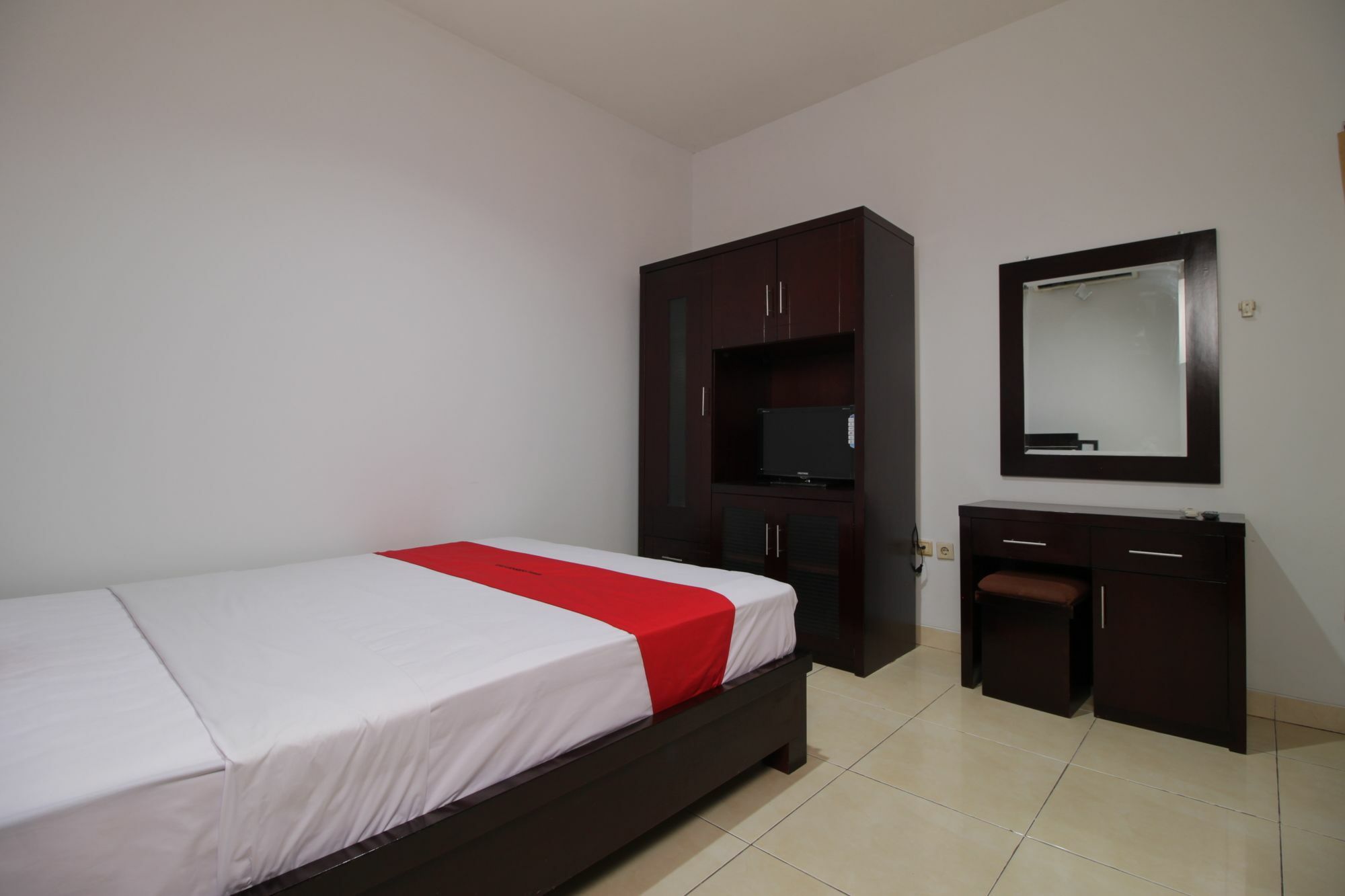 Reddoorz @ Pangeran Antasari 2 Hotel Cilandak  Ngoại thất bức ảnh